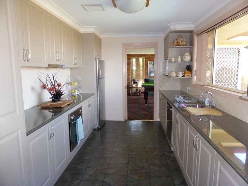 5 Glenwarrie Place, Parkes NSW 2870