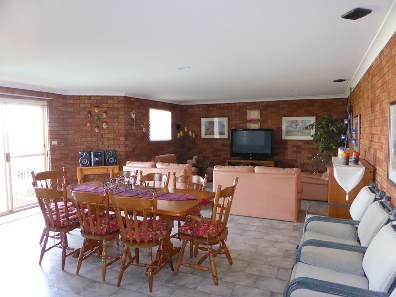 5 Glenwarrie Place, Parkes NSW 2870