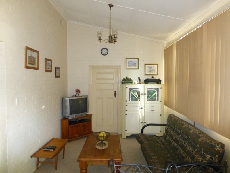 28 Bushman Street, Parkes NSW 2870