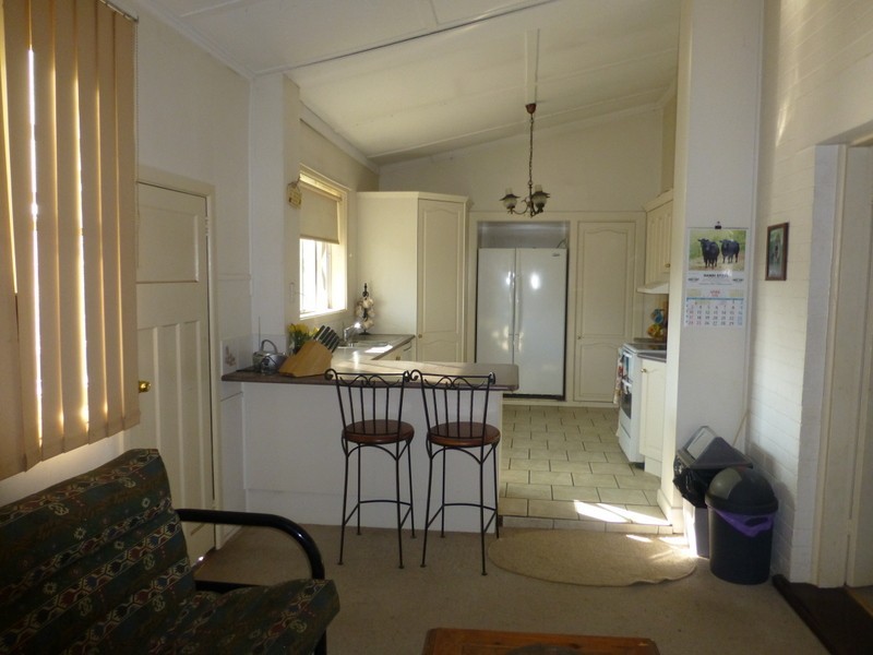 28 Bushman Street, Parkes NSW 2870