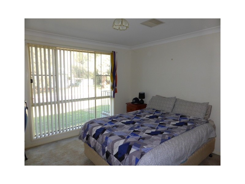 1 Austral Street, Parkes NSW 2870