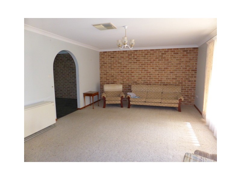 15 Want Street, Parkes NSW 2870