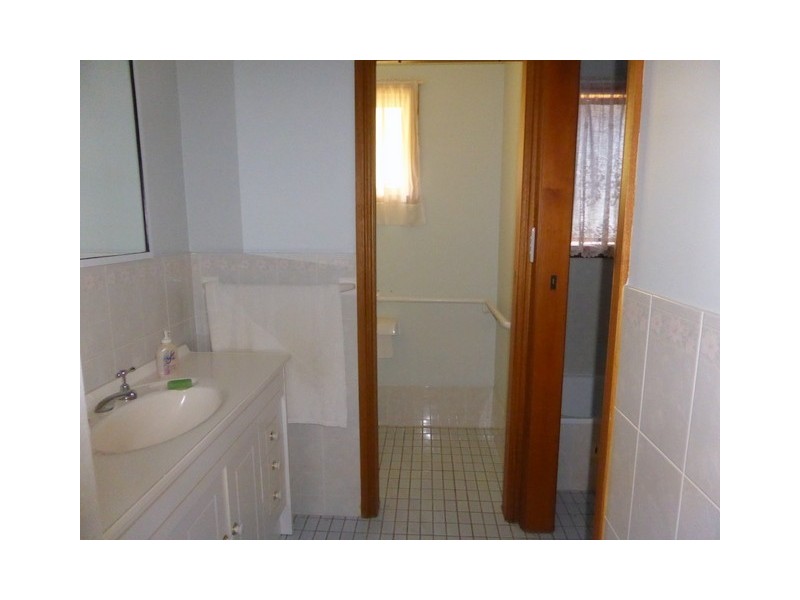 15 Want Street, Parkes NSW 2870