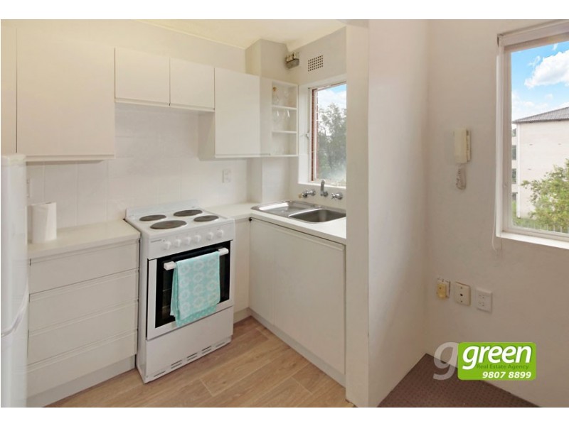 8/14a Meadow Crescent, Meadowbank NSW 2114