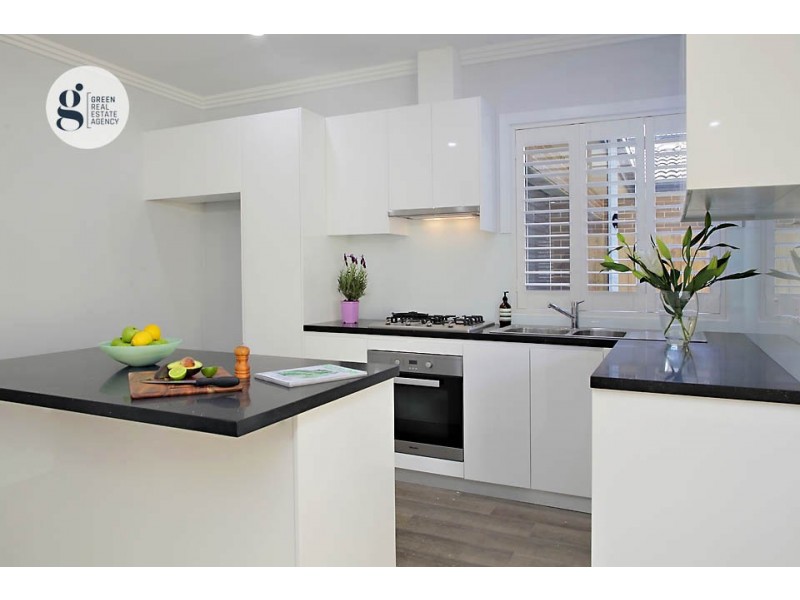 8b Deakin Street, West Ryde NSW 2114