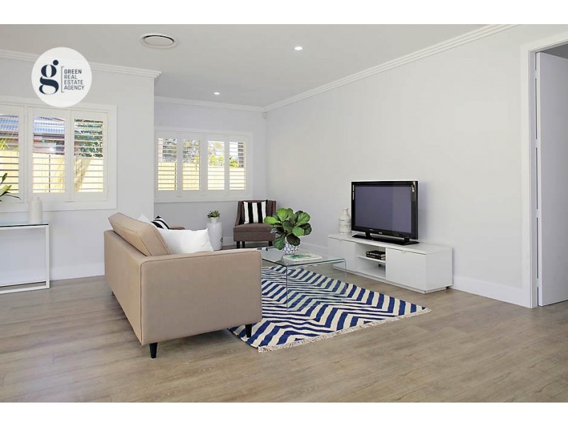 8b Deakin Street, West Ryde NSW 2114