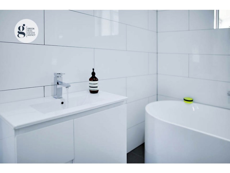 8b Deakin Street, West Ryde NSW 2114