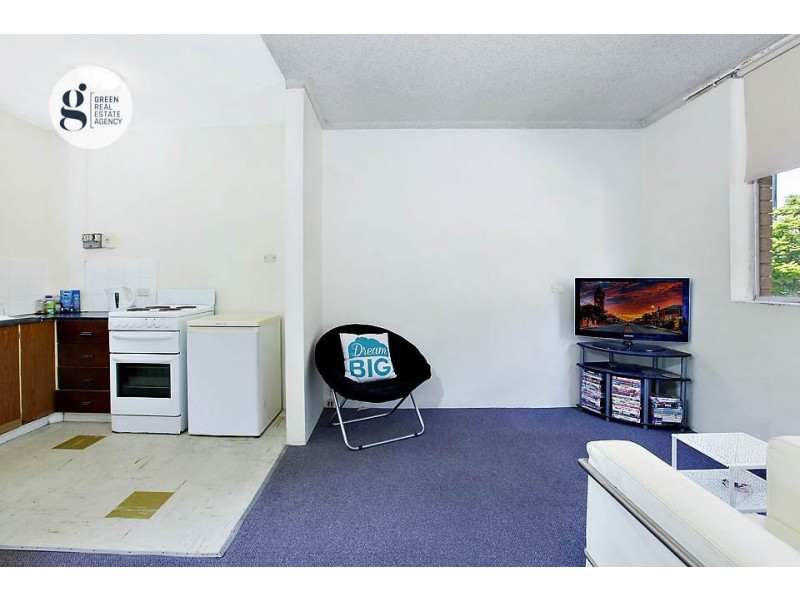 9/4 Bank Street, Meadowbank NSW 2114