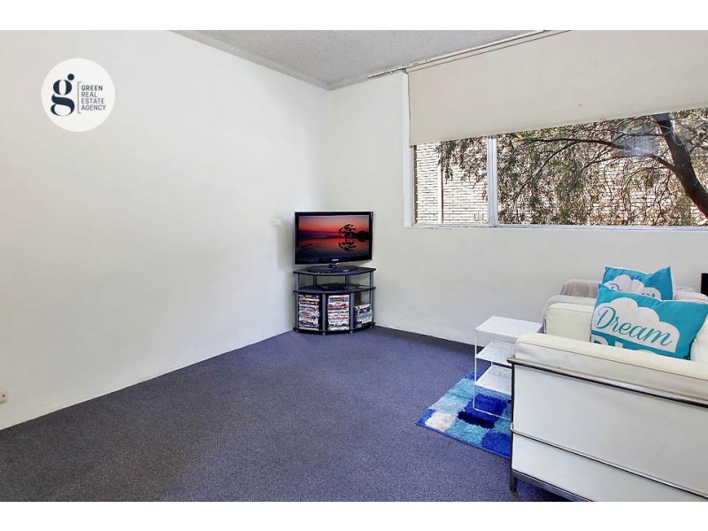 9/4 Bank Street, Meadowbank NSW 2114