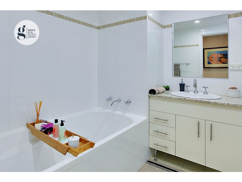 26/5 Bay Drive, Meadowbank NSW 2114