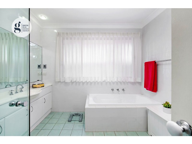 18 Cobham Avenue, Melrose Park NSW 2114