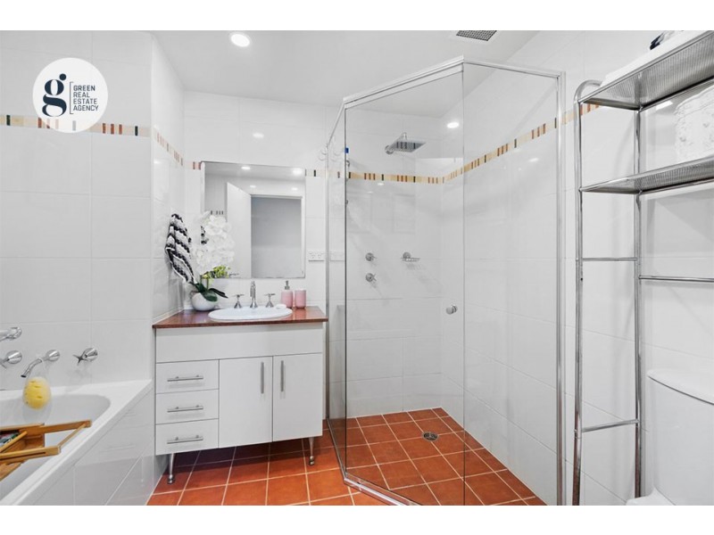 27/5 Bay Drive, Meadowbank NSW 2114