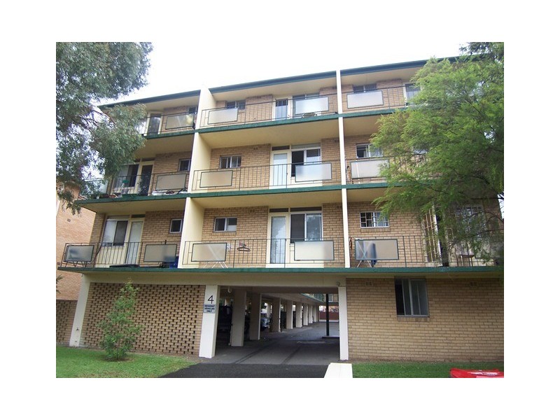 9/4 Bank Street, Meadowbank NSW 2114