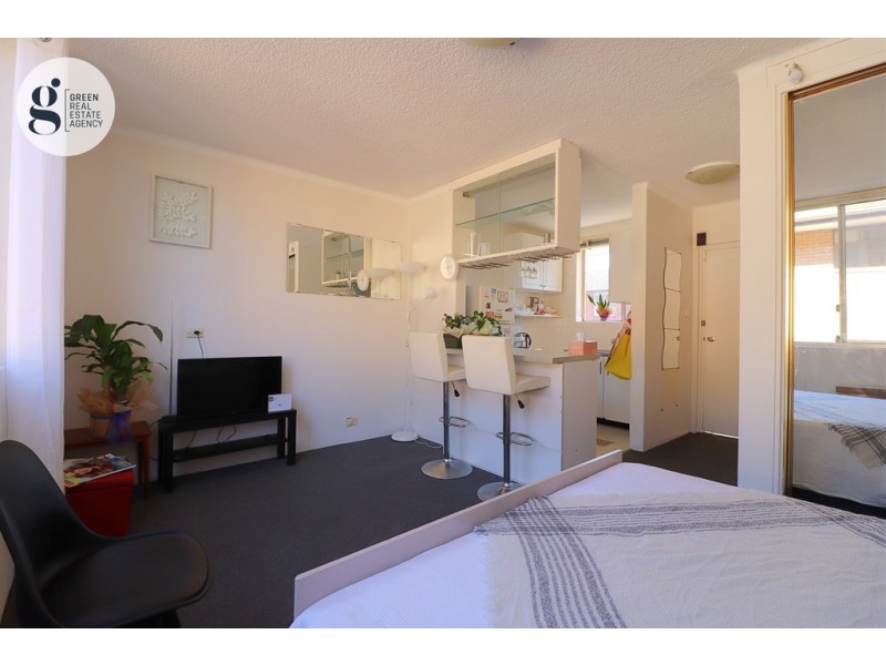 20/4 Bank Street, Meadowbank NSW 2114