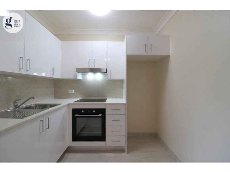 27/4 Bank Street, Meadowbank NSW 2114