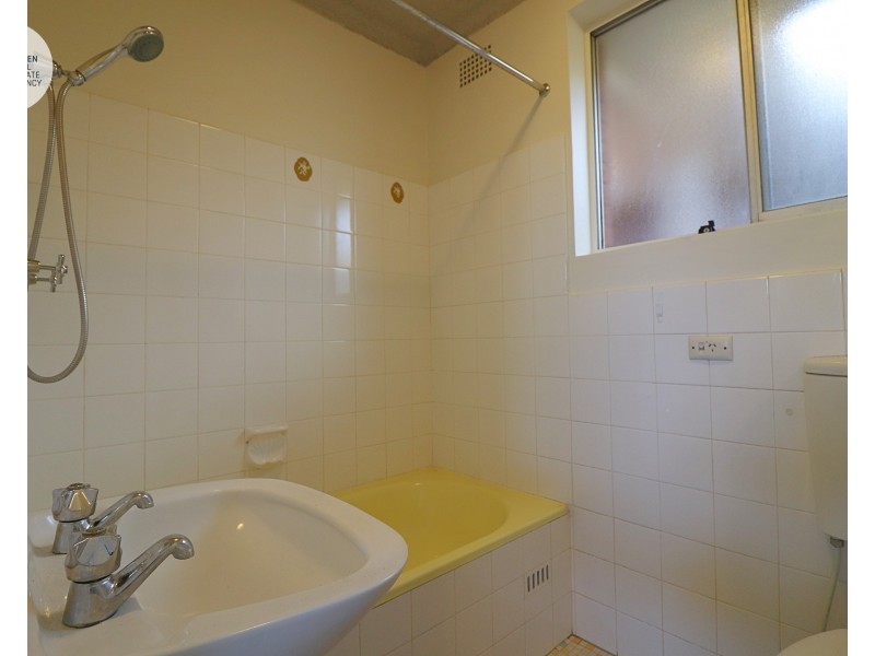 9/10 Bank Street, Meadowbank NSW 2114