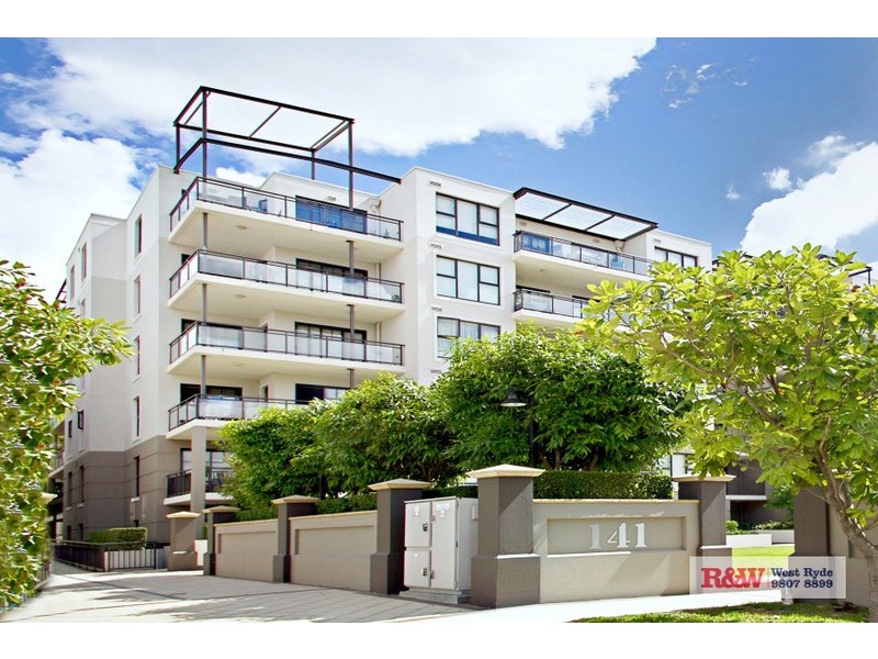 141 Bowden Street, Meadowbank NSW 2114