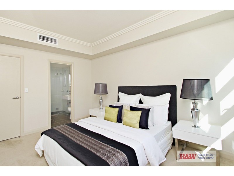 19 Angas Street, Meadowbank NSW 2114