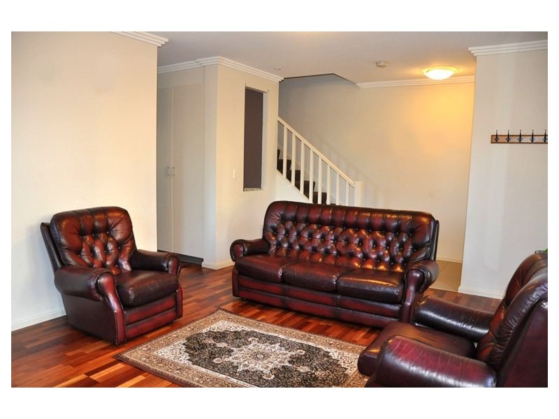 1 Checkley Court, Ermington NSW 2115