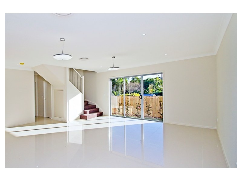 2/12 Huxley Street, West Ryde NSW 2114