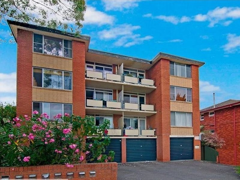 2/4 Riverview Street, West Ryde NSW 2114