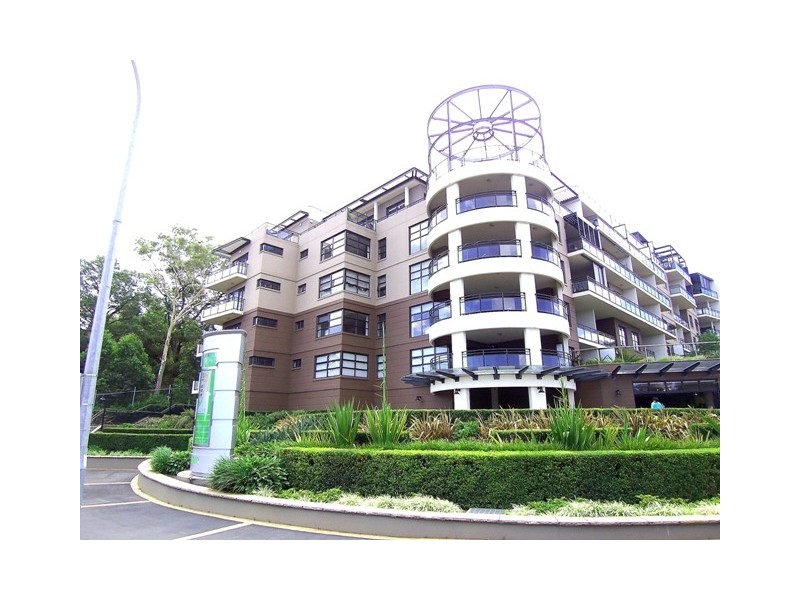 1/2 Bay Drive, Meadowbank NSW 2114