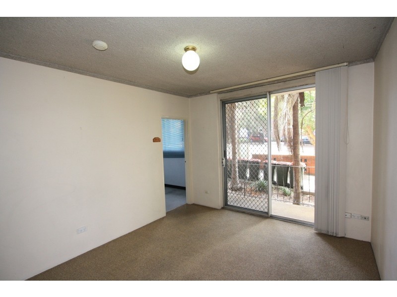 2/15 Endeavour Street, West Ryde NSW 2114