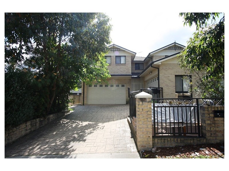 2/12 Peggy Street, Mays Hill NSW 2145