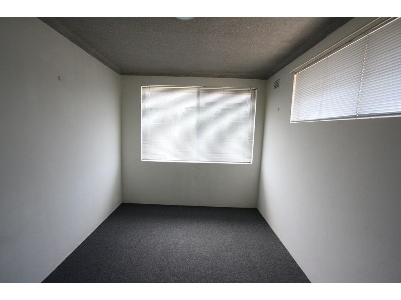 9/10 Bank Street, Meadowbank NSW 2114