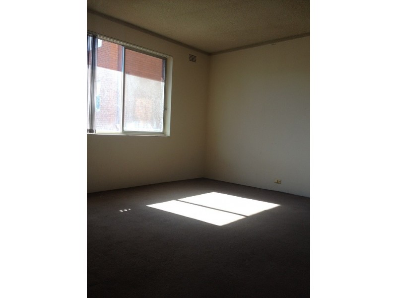 15/10 Bank Street, Meadowbank NSW 2114