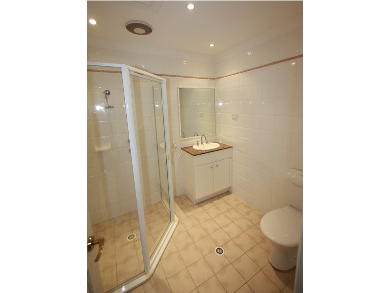 33 Hunterford Crescent, Oatlands NSW 2117