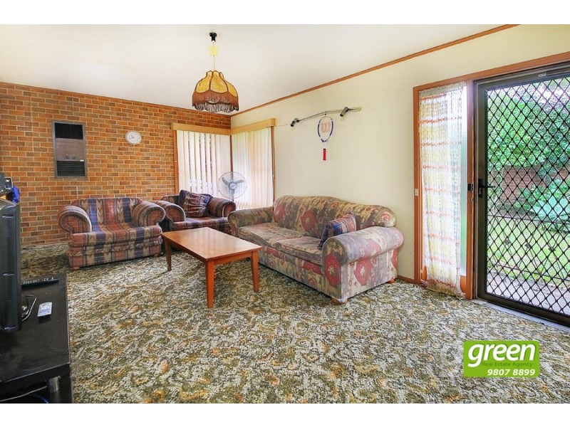 4 Hart Drive, Wentworthville NSW 2145