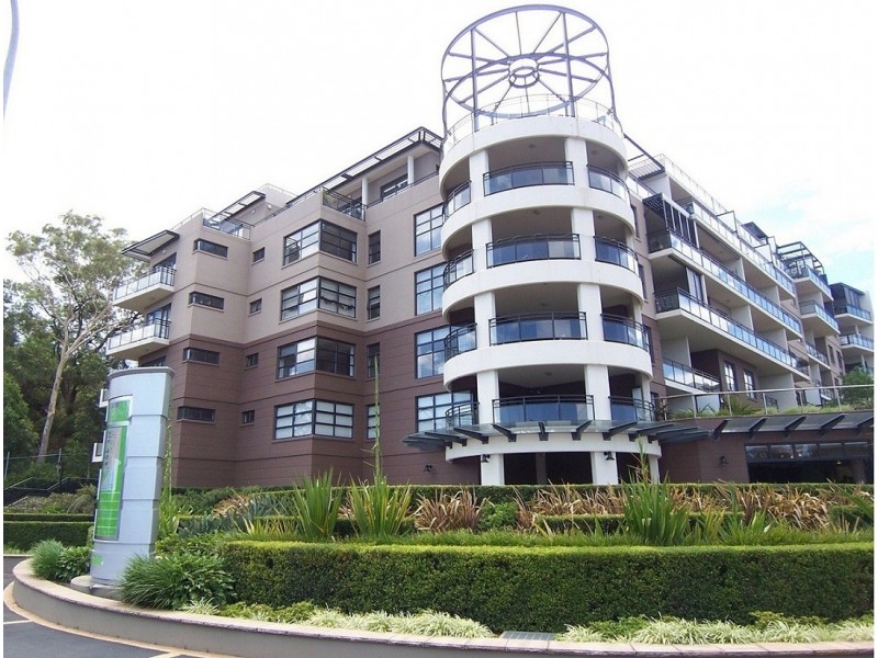 1/2 Bay Drive, Meadowbank NSW 2114