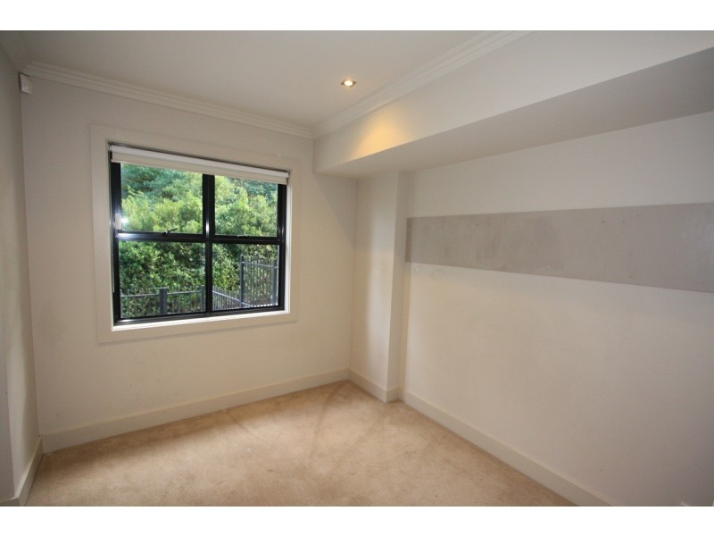 1/2 Bay Drive, Meadowbank NSW 2114