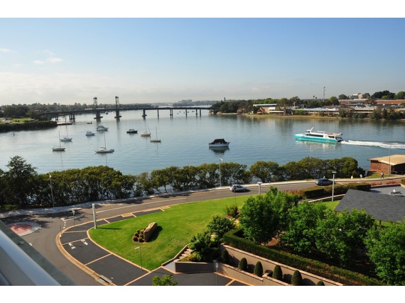 24/1 Bay Drive, Meadowbank NSW 2114