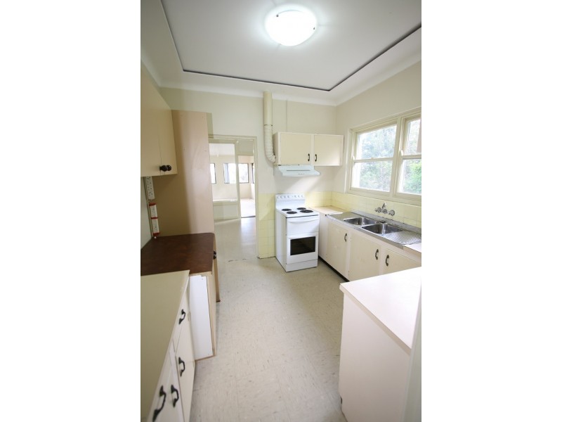 22 Commissioners Road, Denistone NSW 2114