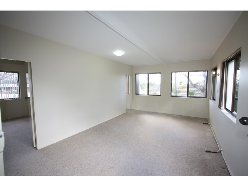 22 Commissioners Road, Denistone NSW 2114