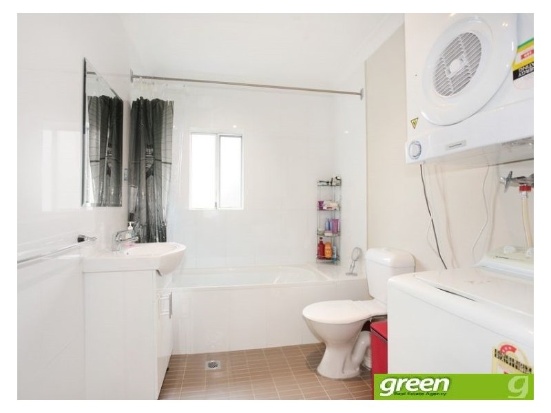 11/18 Oxford St, Merrylands NSW 2160