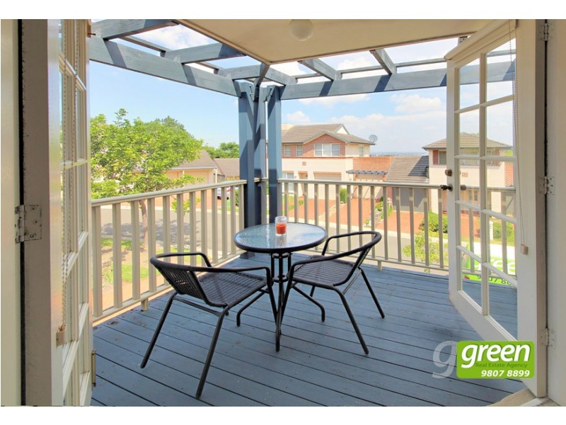 33 Hunterford Crescent, Oatlands NSW 2117