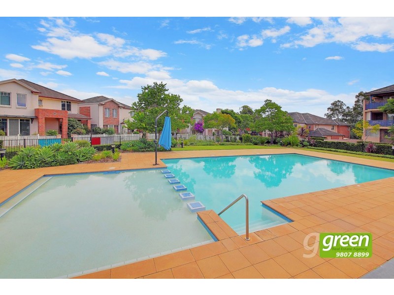 33 Hunterford Crescent, Oatlands NSW 2117