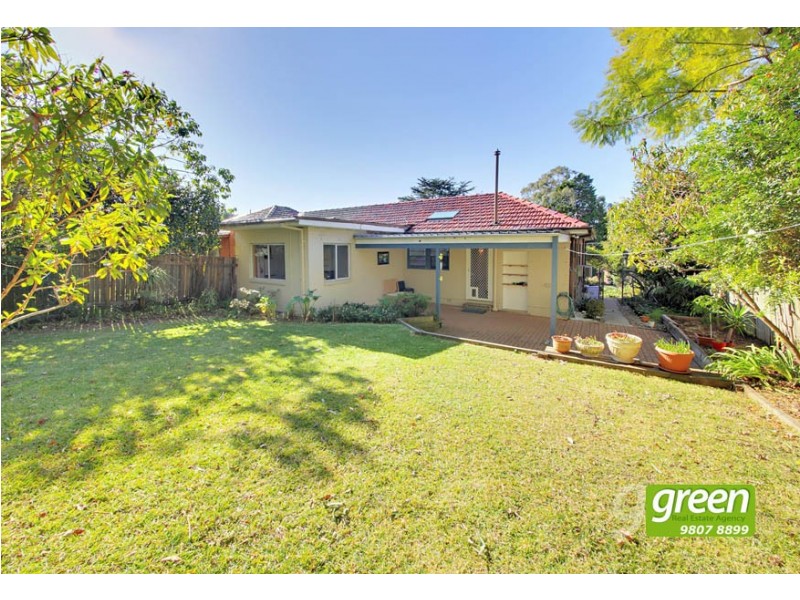 13 Russell Street, Denistone East NSW 2112