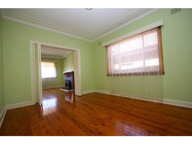 8 Lancaster Avenue, West Ryde NSW 2114