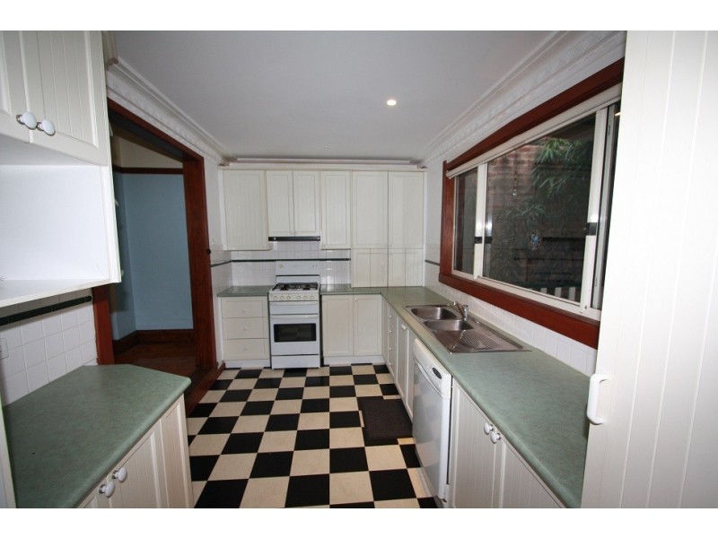 131 Constitution Road, Meadowbank NSW 2114