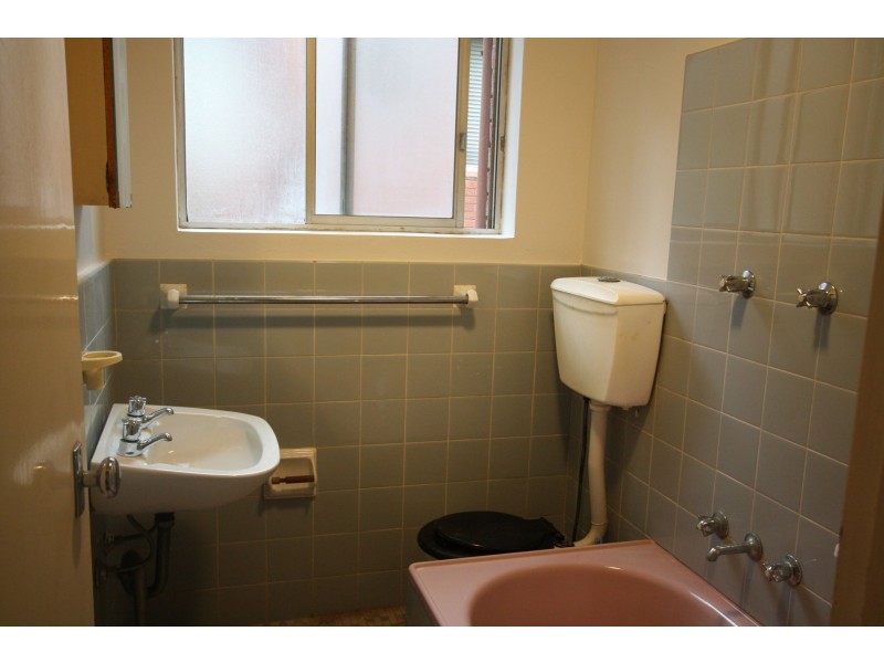 7/42 Meadow Crescent, Meadowbank NSW 2114