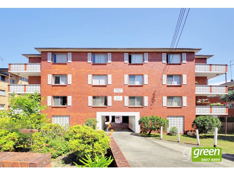 9/18 Bank Street, Meadowbank NSW 2114