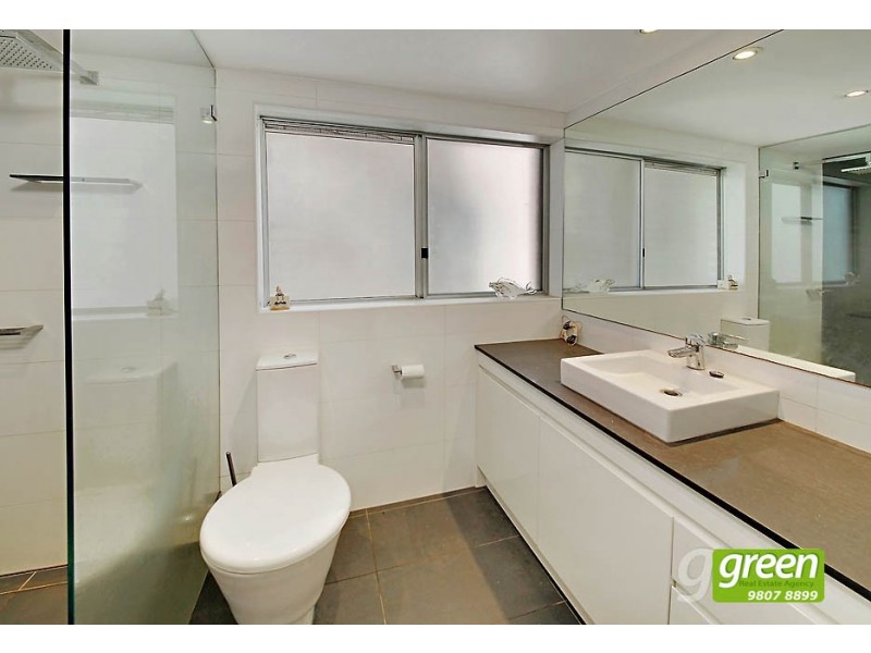 4/21-22 Bank Street, Meadowbank NSW 2114