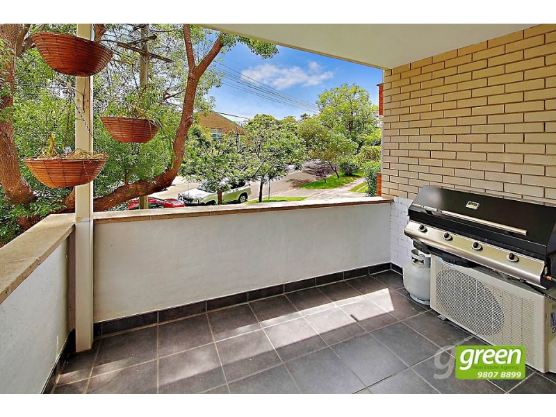 4/21-22 Bank Street, Meadowbank NSW 2114