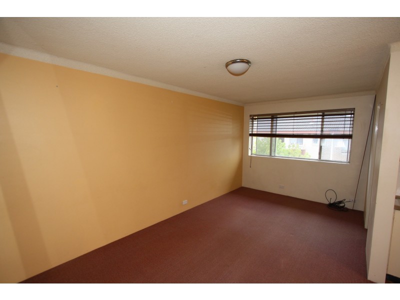 27/4 Bank Street, Meadowbank NSW 2114