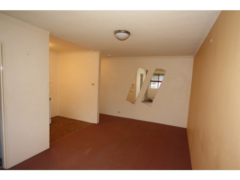 27/4 Bank Street, Meadowbank NSW 2114