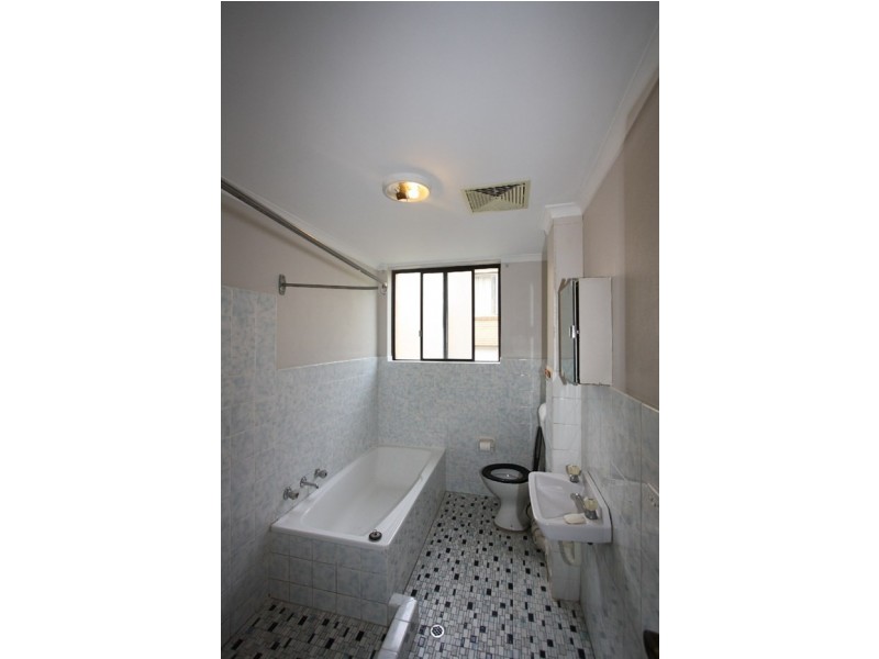 17/1-3 Bank Street, Meadowbank NSW 2114